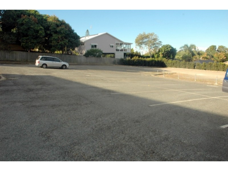 116 Ridgeway Avenue, Southport QLD 4215