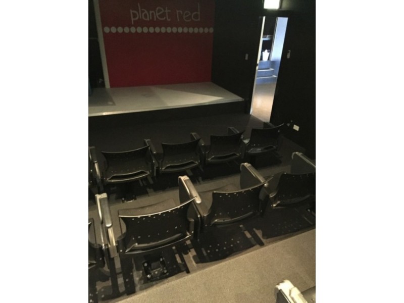 116 Ridgeway Avenue, Southport QLD 4215