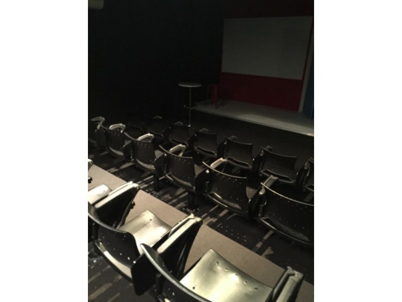 116 Ridgeway Avenue, Southport QLD 4215