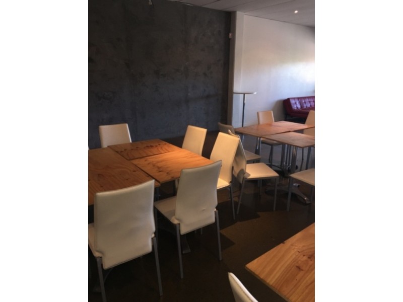 116 Ridgeway Avenue, Southport QLD 4215