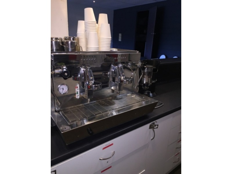 116 Ridgeway Avenue, Southport QLD 4215