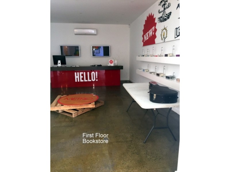 116 Ridgeway Avenue, Southport QLD 4215