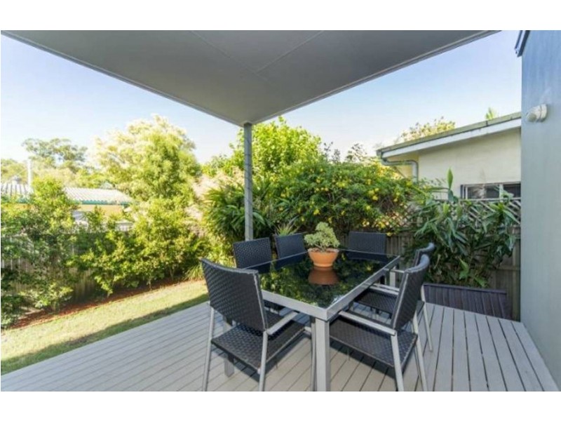 1/7 Penrock Parade, Labrador QLD 4215