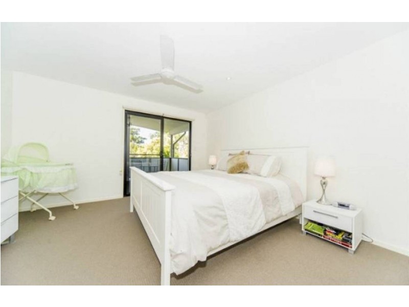 1/7 Penrock Parade, Labrador QLD 4215