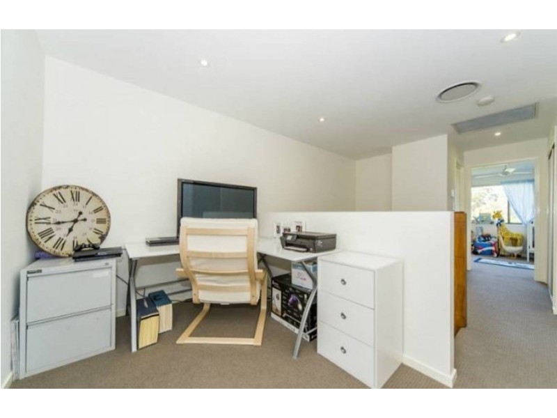 1/7 Penrock Parade, Labrador QLD 4215