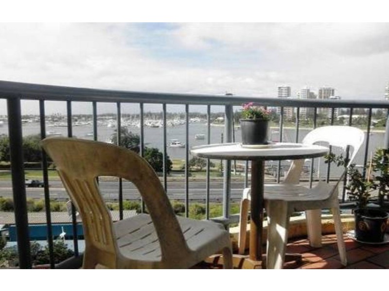 715/2 Barney Street, Southport QLD 4215