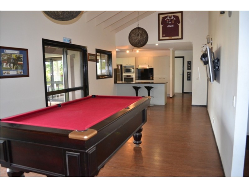 9 Milbong Terrace, Ashmore QLD 4214