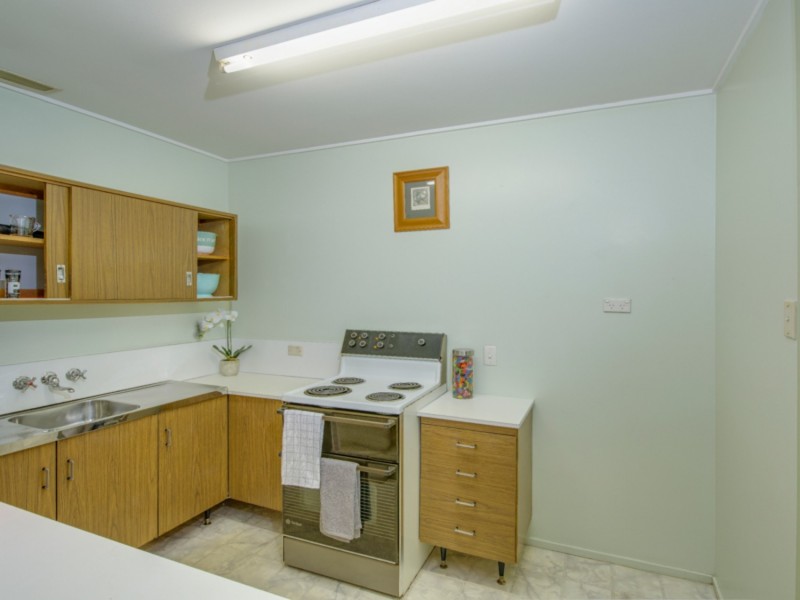 4/107A Frank Street, Labrador QLD 4215