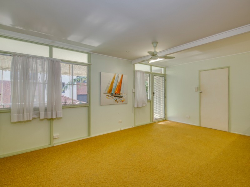 4/107A Frank Street, Labrador QLD 4215