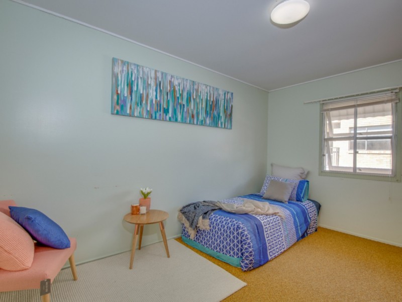 4/107A Frank Street, Labrador QLD 4215