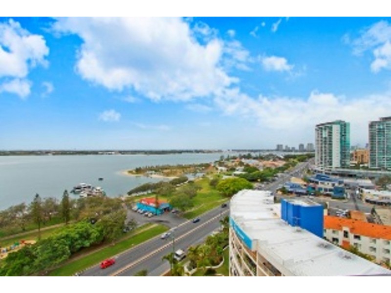 9C/114 Marine Parade, Southport QLD 4215