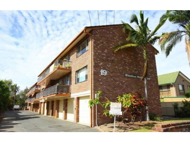 1/19 Huth Street, Labrador QLD 4215