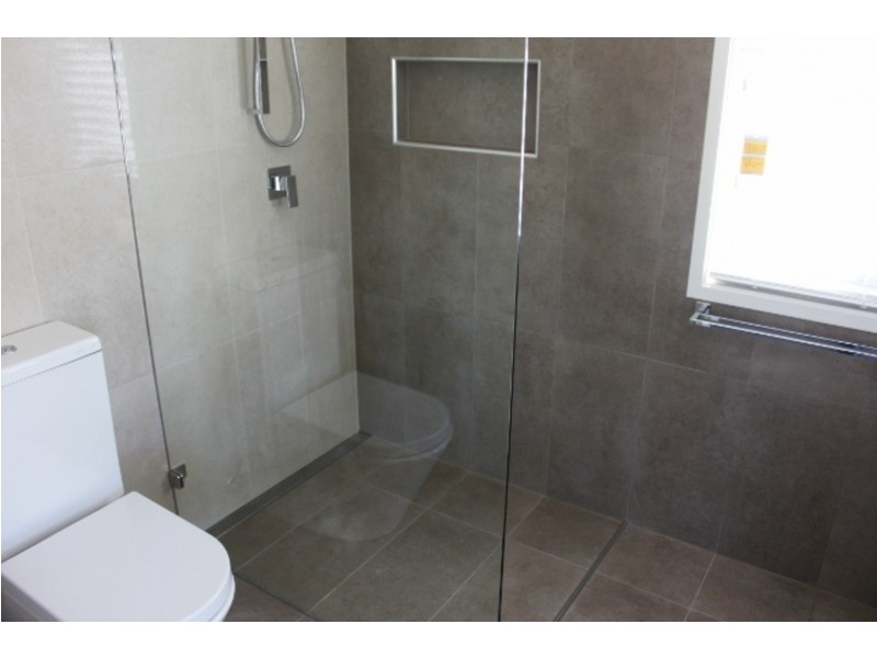 6 Tashey Court, Bundall QLD 4217