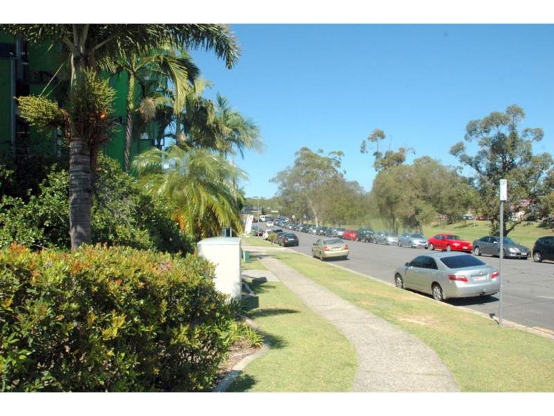 32/207 Currumburra Road, Ashmore QLD 4214
