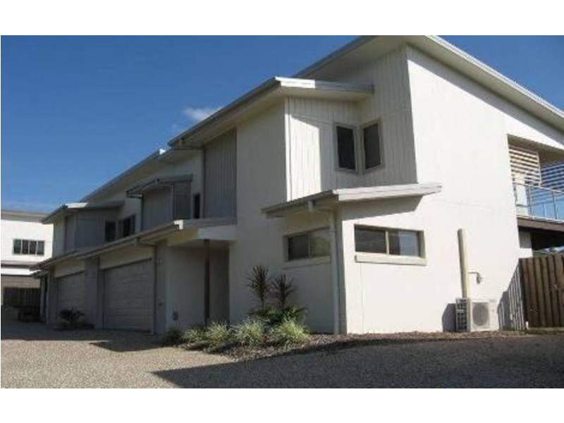 4/27 Government Road, Labrador QLD 4215