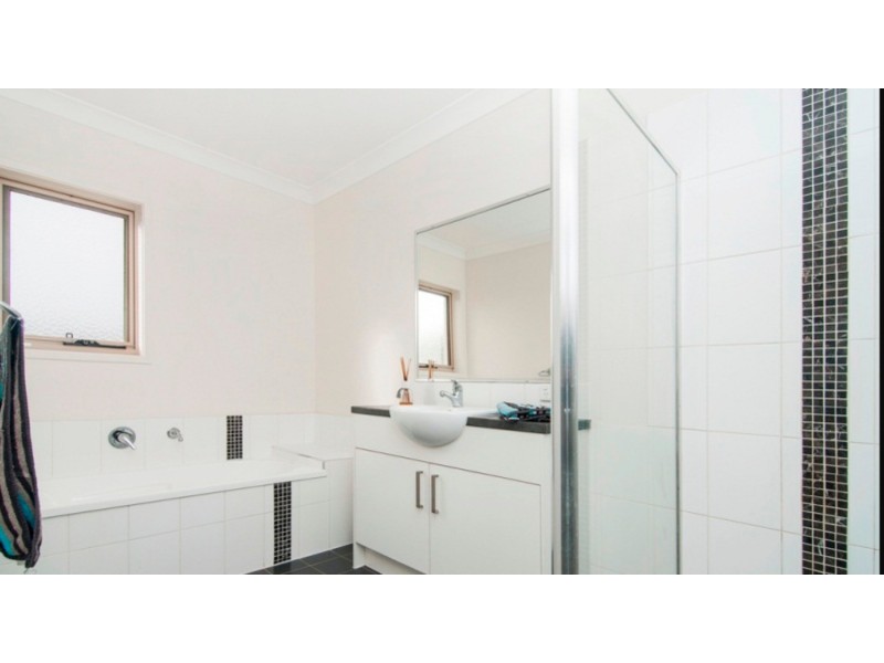4/27 Government Road, Labrador QLD 4215