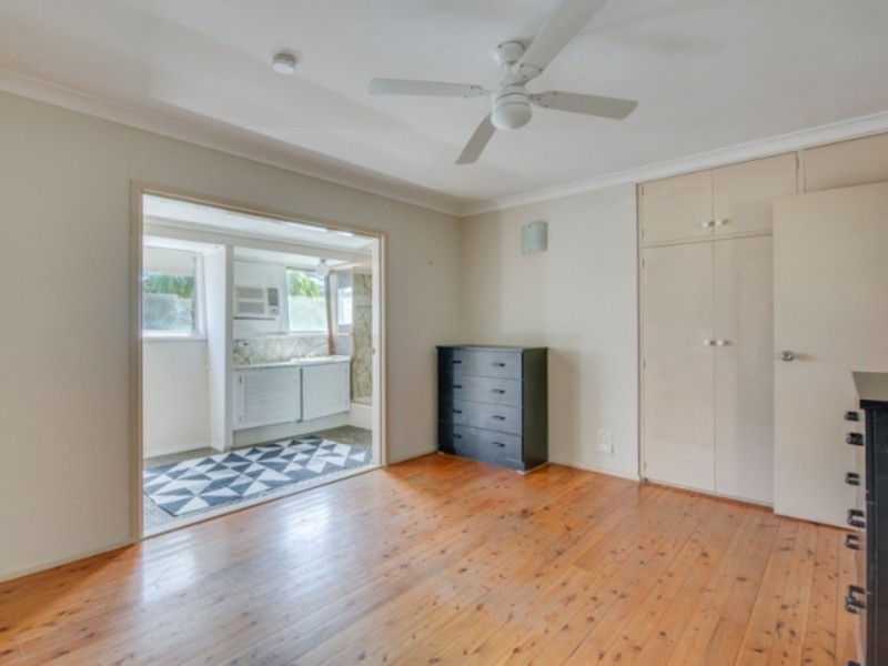 78 Brisbane Road, Labrador QLD 4215