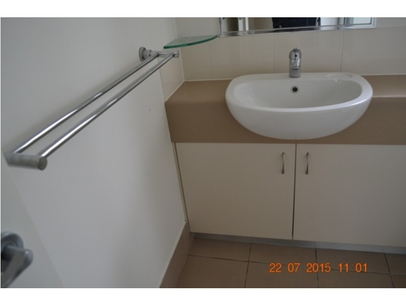 11/13D Wyndham Avenue, Southport QLD 4215