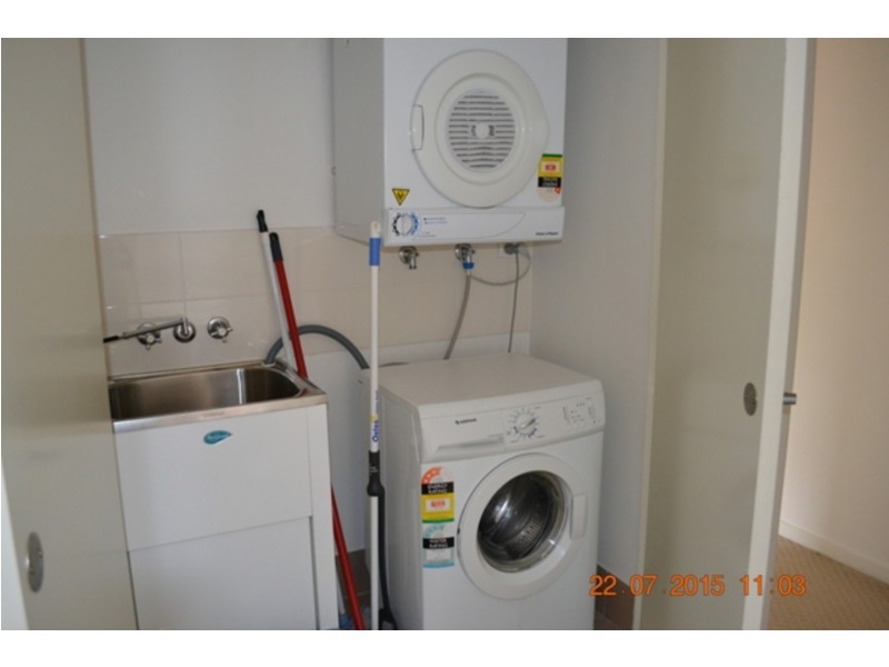 11/13D Wyndham Avenue, Southport QLD 4215