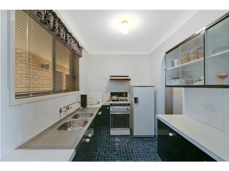 1 Forrest Avenue, Molendinar QLD 4214