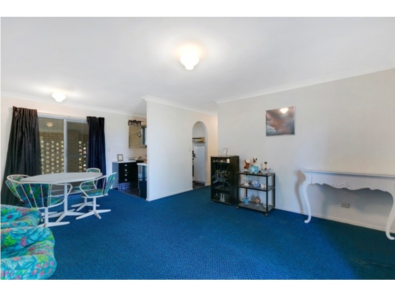 1 Forrest Avenue, Molendinar QLD 4214
