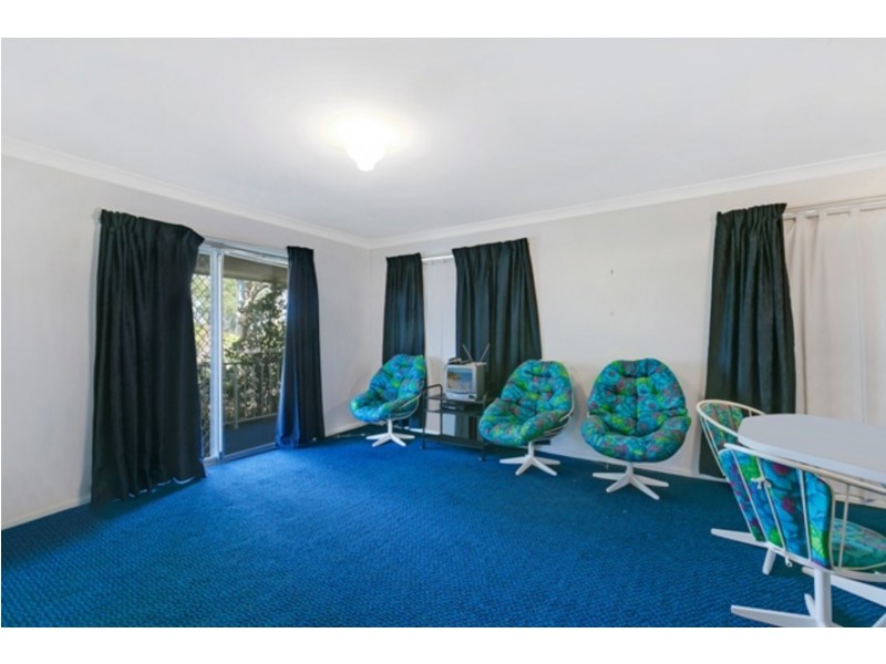 1 Forrest Avenue, Molendinar QLD 4214