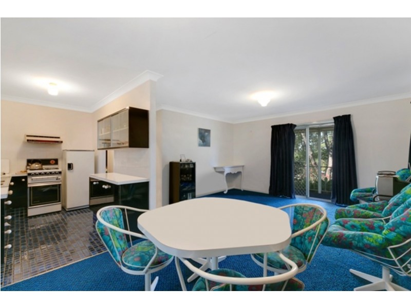 1 Forrest Avenue, Molendinar QLD 4214