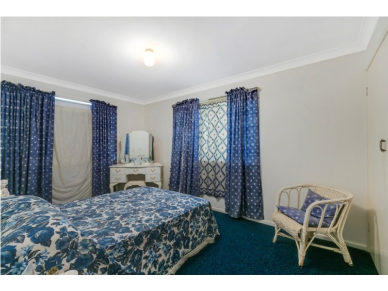 1 Forrest Avenue, Molendinar QLD 4214