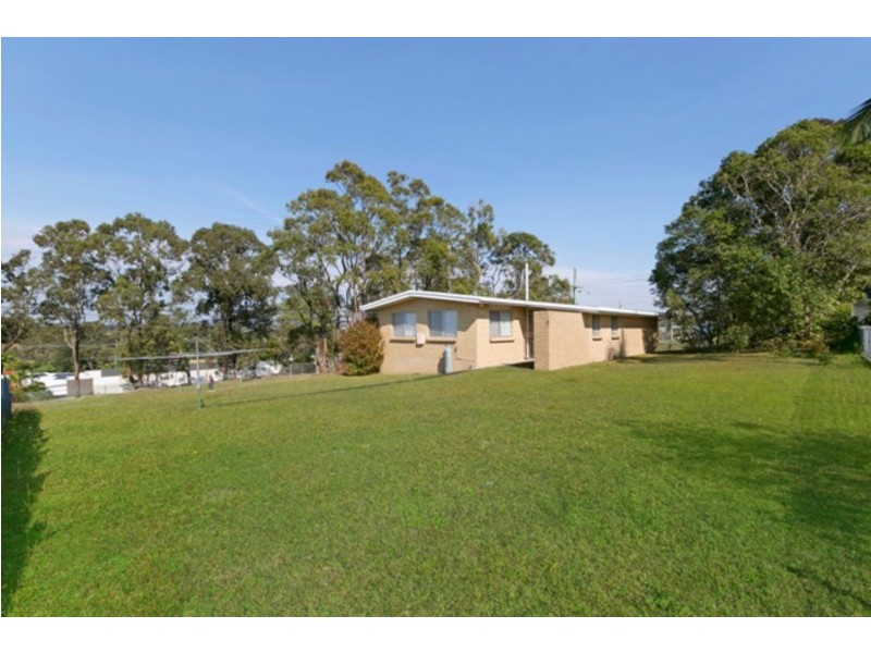 1 Forrest Avenue, Molendinar QLD 4214