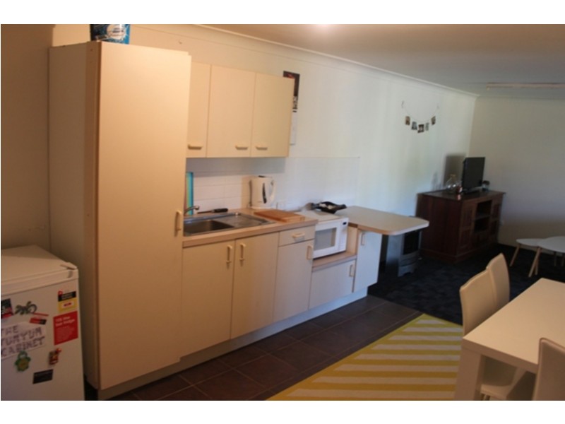 49 Lowanna Avenue, Ashmore QLD 4214