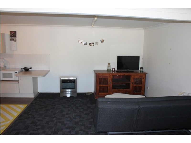 49 Lowanna Avenue, Ashmore QLD 4214