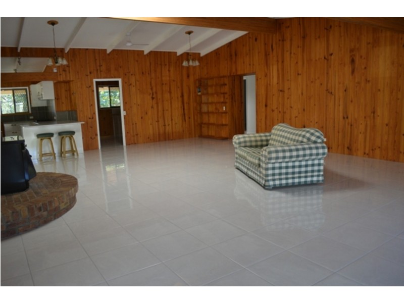 36 Theodore Place, Molendinar QLD 4214
