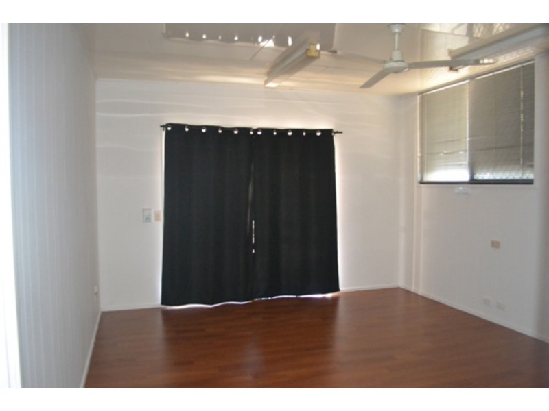 36 Theodore Place, Molendinar QLD 4214