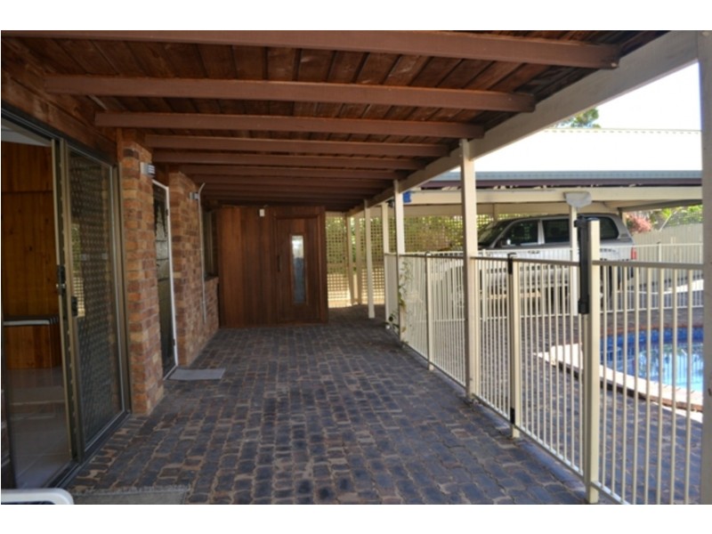 36 Theodore Place, Molendinar QLD 4214