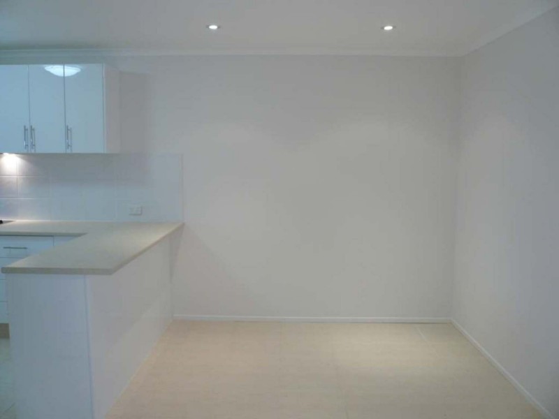 1/2 Burwood Court, Labrador QLD 4215