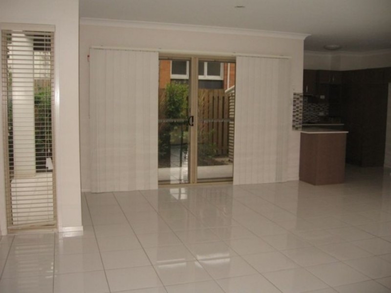 5/27 Government Road, Labrador QLD 4215