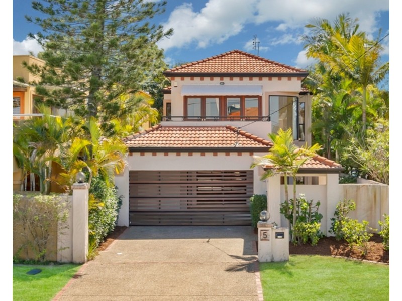 5 Yacht Street, Southport QLD 4215