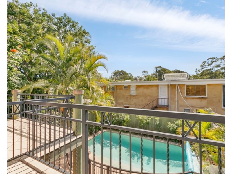 5 Yacht Street, Southport QLD 4215