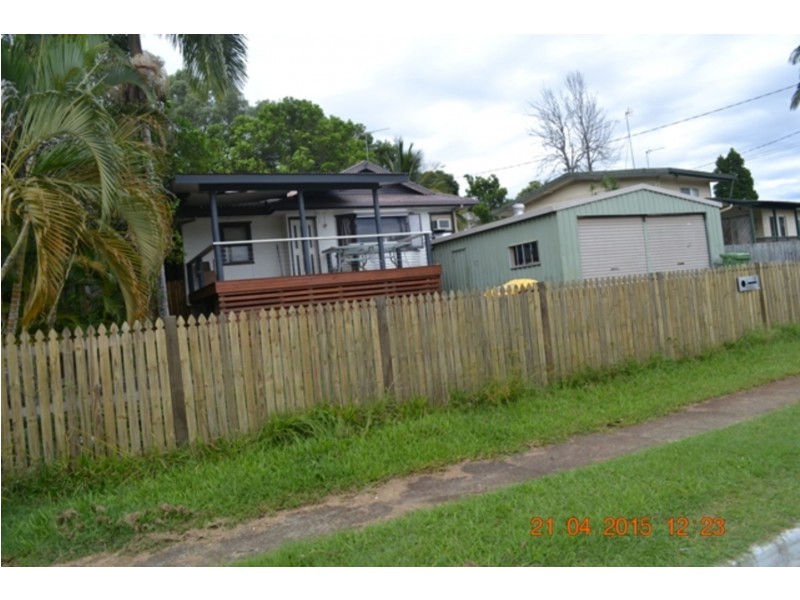 18 Neville Avenue, Southport QLD 4215