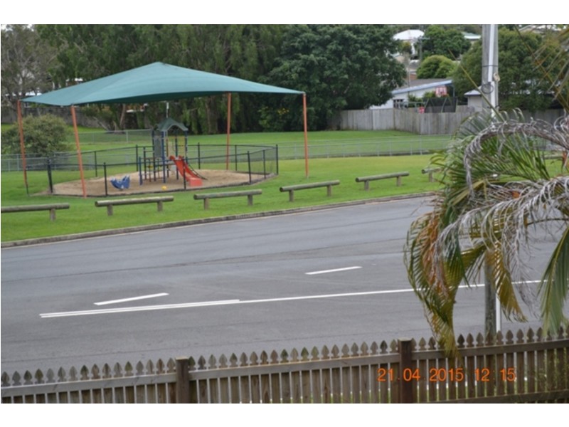 18 Neville Avenue, Southport QLD 4215