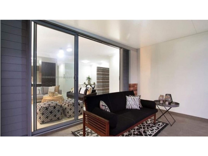 4/71 Minnie Street, Southport QLD 4215