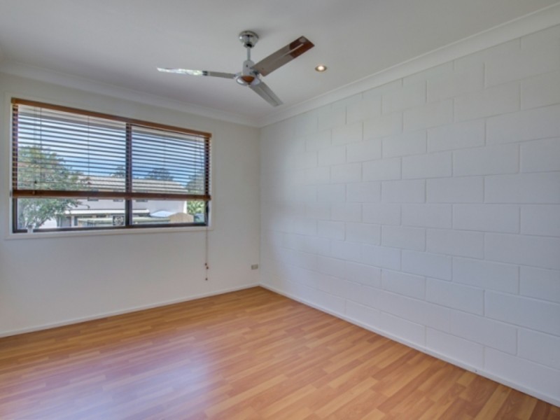 3/111 Little Usher Avenue, Labrador QLD 4215
