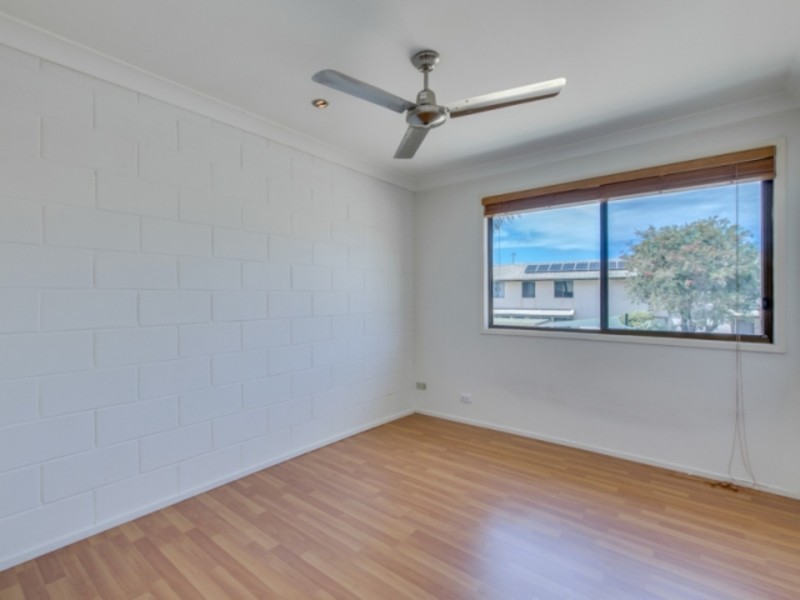 3/111 Little Usher Avenue, Labrador QLD 4215