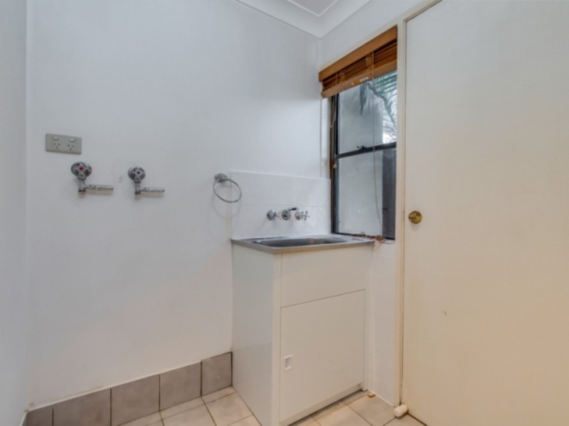 3/111 Little Usher Avenue, Labrador QLD 4215