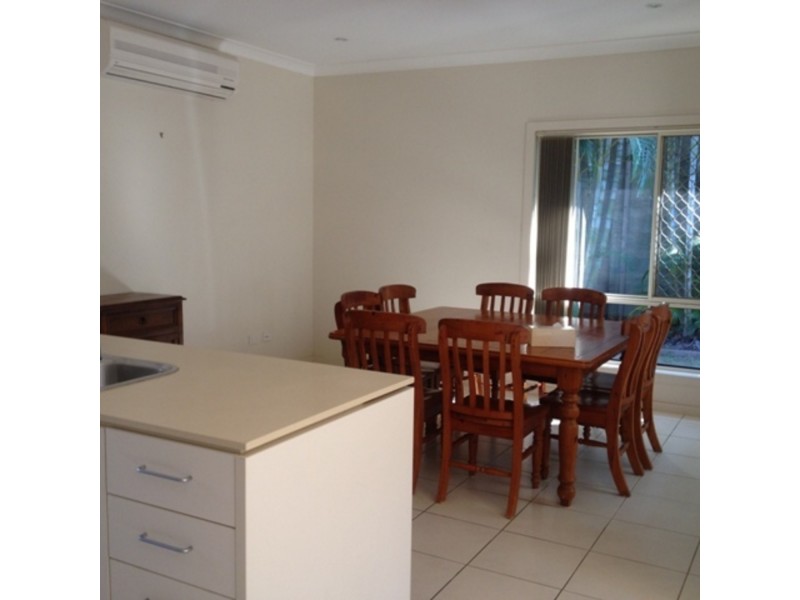 32 Lockwood Place, Molendinar QLD 4214