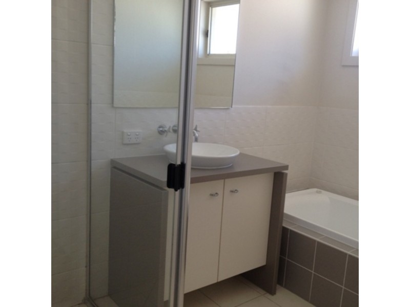 32 Lockwood Place, Molendinar QLD 4214