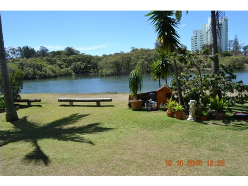 1/19 Meyer Street, Southport QLD 4215