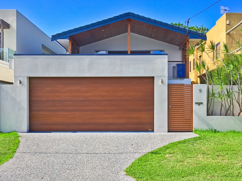 9 yacht Street, Southport QLD 4215