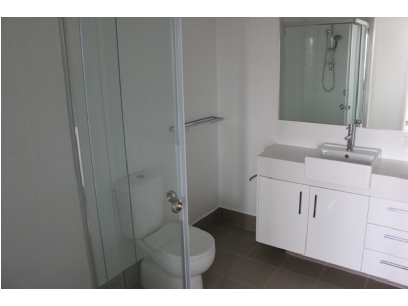 703/26 Spendelove Avenue, Southport QLD 4215