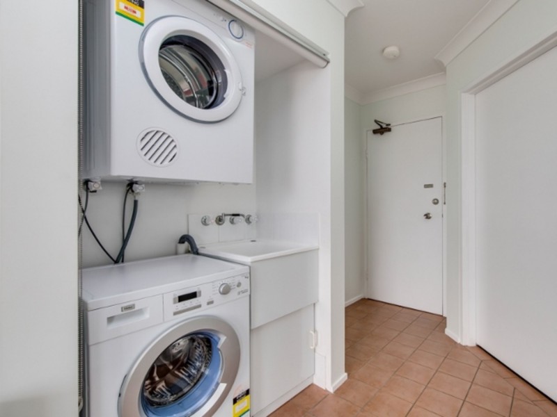 10/416 Marine Parade, Biggera Waters QLD 4216